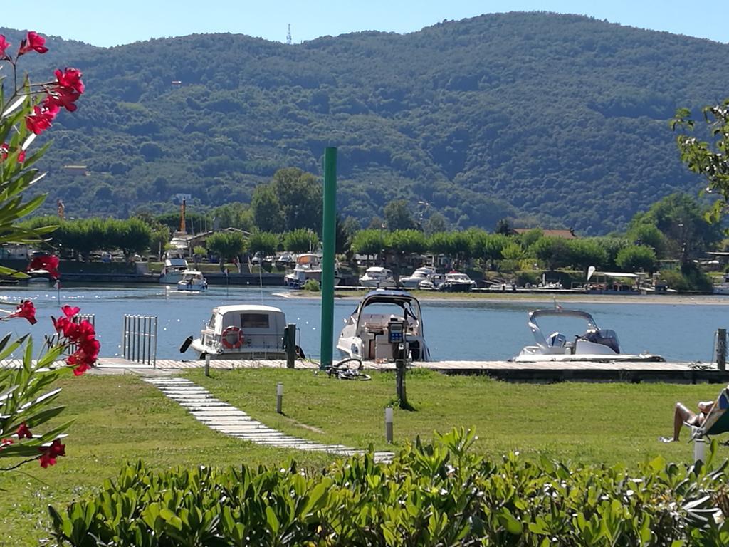 Iron Gate Marina3B Hotel Sarzana Exterior foto