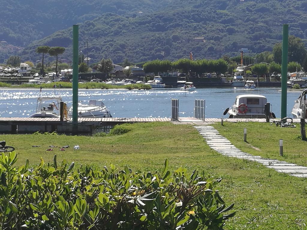 Iron Gate Marina3B Hotel Sarzana Exterior foto